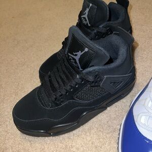 Jordan Men's Black Sneakers